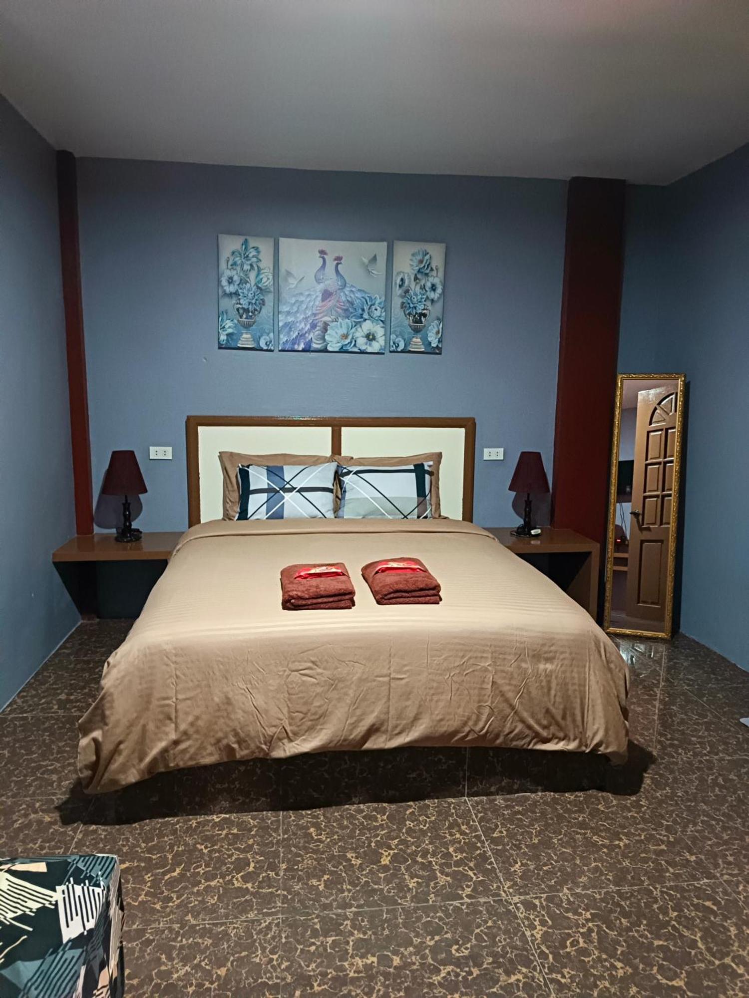 Peace Lily Studio Apartments بنغلاو الغرفة الصورة